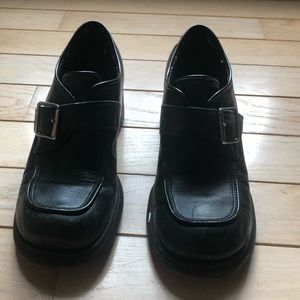 Black Chunky heel loafer
